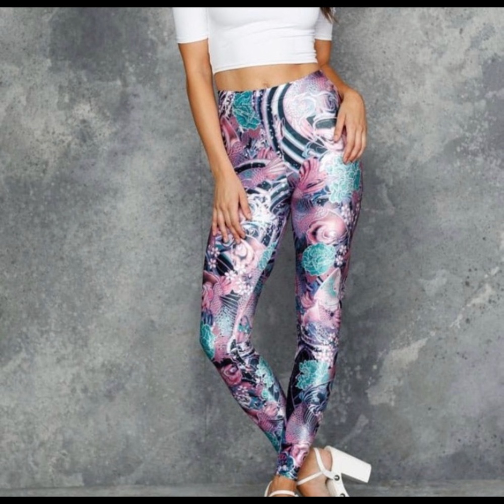 🆕 Blackmilk Limited Velvet Koi Fish Leggings L